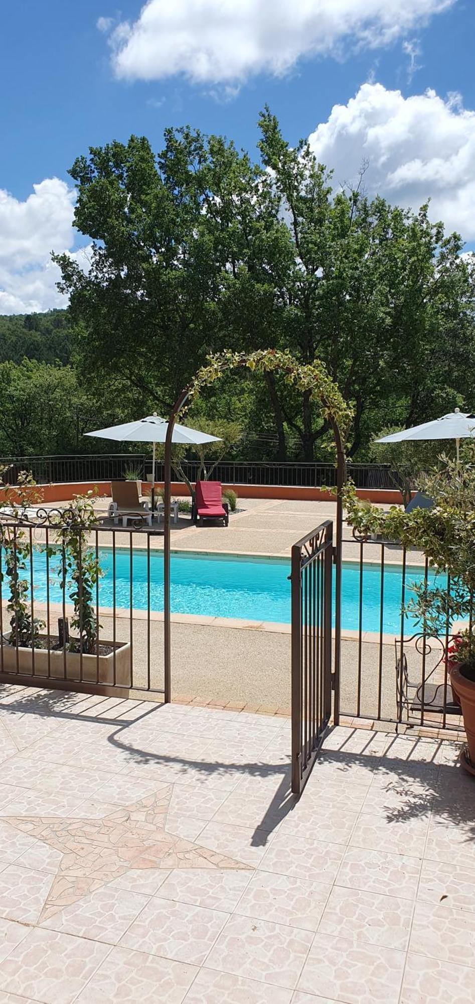 Maison Familiale Avec Piscine Et Boulodrome Dans Le Luberon Villa Caseneuve Eksteriør billede