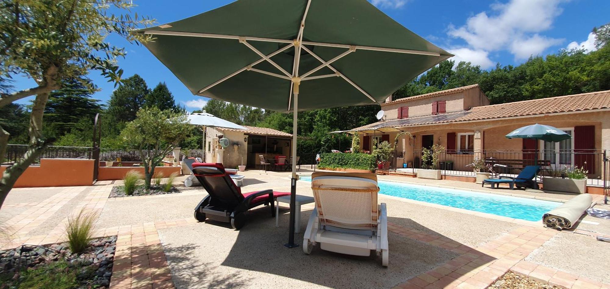 Maison Familiale Avec Piscine Et Boulodrome Dans Le Luberon Villa Caseneuve Eksteriør billede